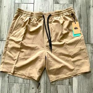 Quicksilver male shorts